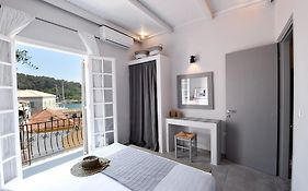 Alia Luxury Apartment